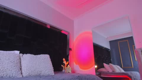 zoevidal_ online show from January 2025 11:54:02 AM