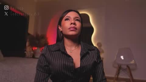 zoevidal_ online show from February 2026 12:04:01 PM