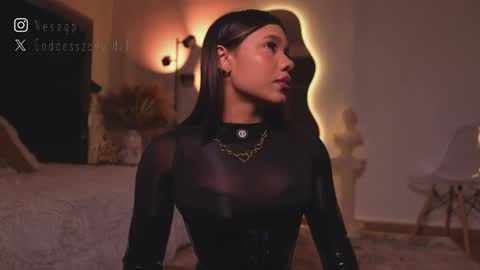 zoevidal_ online show from March 2026 12:20:01 PM