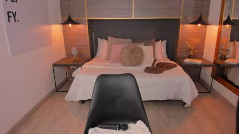 ZOE online show from April 2026 02:25:02 PM