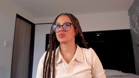 Zoe online show from October 2025 02:58:02 PM