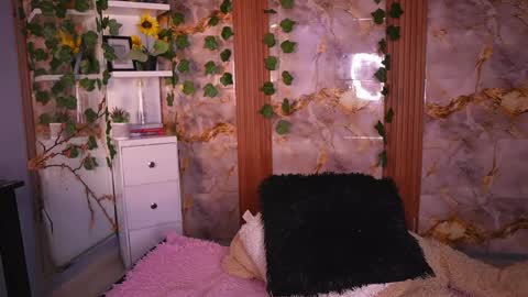 Snapshot of zoey_fox_ chatting on May 2026 01:12:02 AM zoey fox online show from May 2026 01:12:02 AM