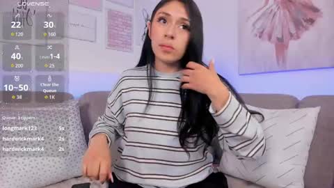 Snapshot of zoey_monroe_ chatting on May 2026 01:08:01 PM Zoey online show from May 2026 01:08:01 PM