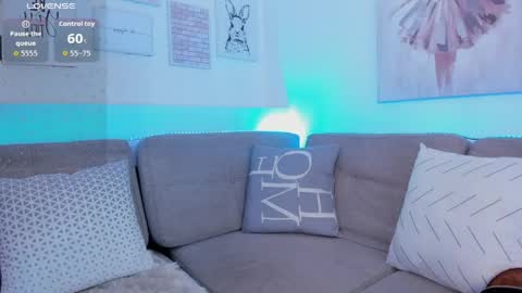 Snapshot of zoey_monroe_ chatting on June 2026 02:10:01 PM Zoey online show from June 2026 02:10:01 PM