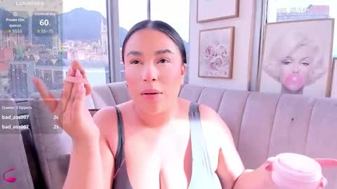 zoey thommpson online show from October 2025 07:55:02 PM