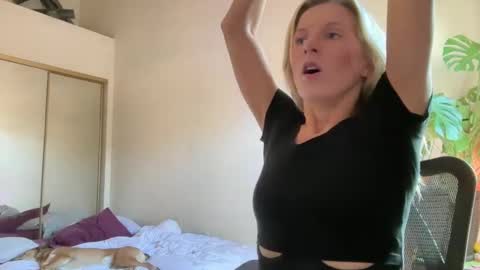 Snapshot of zoeydanner chatting on December 2024 07:50:02 PM Zoeydanner online show from December 2024 07:50:02 PM