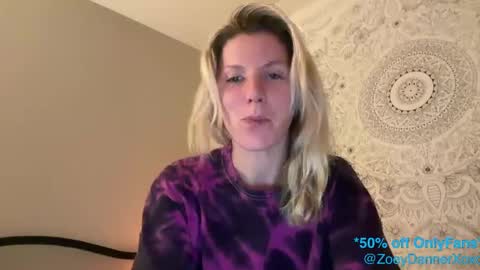Snapshot of zoeydanner chatting on January 2025 09:30:02 AM Zoeydanner online show from January 2025 09:30:02 AM