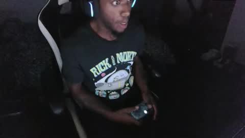 zoneingout online show from December 2025 04:17:01 AM