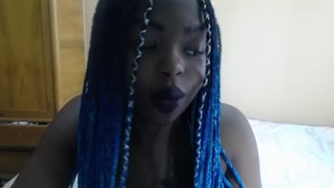 Snapshot of zooee_p chatting on February 2025 07:52:01 PM Zooe online show from February 2025 07:52:01 PM