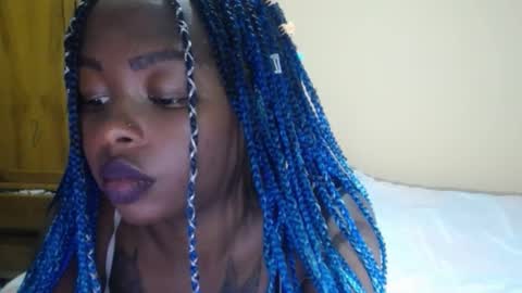 Snapshot of zooee_p chatting on February 2025 10:54:01 PM Zooe online show from February 2025 10:54:01 PM
