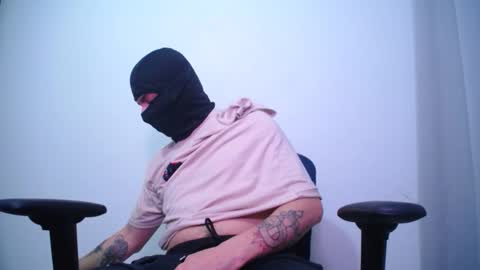 zoro_roronoa96 online show from October 2025 02:48:02 AM