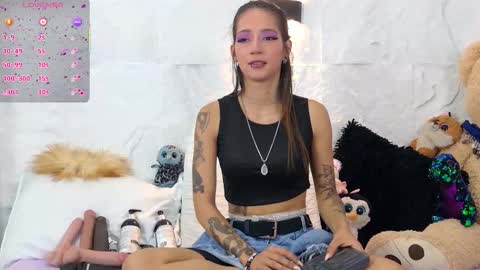 Snapshot of zorravioleta chatting on September 2025 01:00:02 PM Violeta online show from September 2025 01:00:02 PM