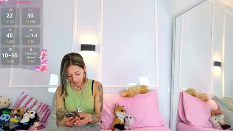 Violeta online show from April 2026 12:36:02 PM