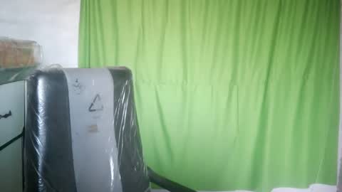 zoyakhan803 online show from February 2025 12:12:01 PM