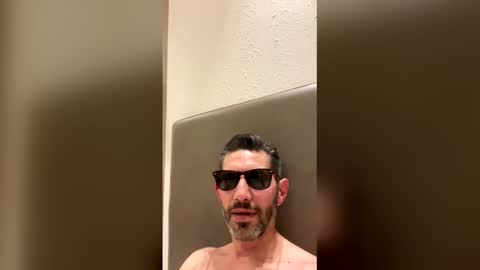 Snapshot of zulloking chatting on March 2026 09:04:02 PM zulloking online show from March 2026 09:04:02 PM