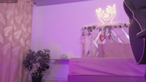 ZURY   online show from November 2025 11:31:02 AM