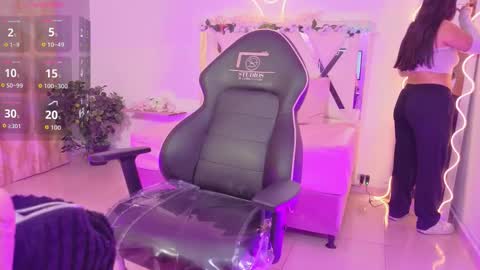 ZURY   online show from March 2026 11:39:02 AM