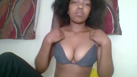 zyraelle_01 online show from April 2026 02:51:02 AM