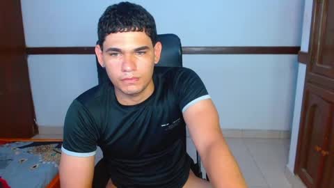 Snapshot of zyrosxk chatting on May 2026 07:59:02 AM antonio felipe online show from May 2026 07:59:02 AM