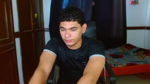 Snapshot of zyrosxk chatting on June 2026 03:47:01 PM antonio felipe online show from June 2026 03:47:01 PM