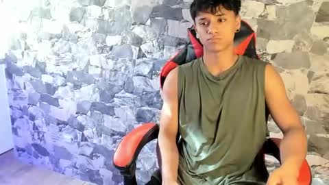 zyzz_1812 online show from July 2026 08:34:02 PM