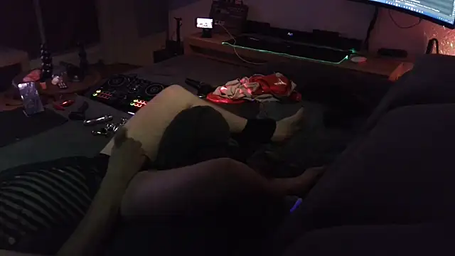 davidgntxxxxx online show from September 2025 05:12:01 AM