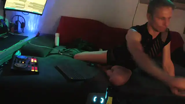 davidgntxxxxx online show from October 2025 04:41:02 PM