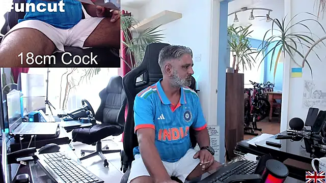 OnlineBossUK online show from March 2025 02:13:02 PM