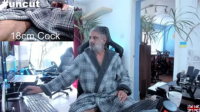 OnlineBossUK online show from March 2025 04:04:01 PM