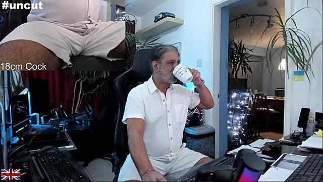 OnlineBossUK online show from October 2025 06:17:02 PM