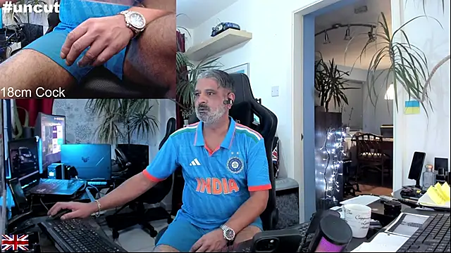 OnlineBossUK online show from October 2025 05:15:02 PM