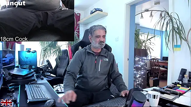 OnlineBossUK online show from November 2025 11:10:02 AM