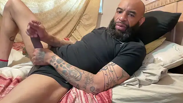 ANAKONDA KIING online show from April 2026 07:59:01 PM