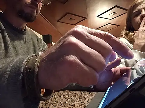 Snapshot of coolkasal chatting on April 2026 09:52:01 PM coolkasal online show from April 2026 09:52:01 PM