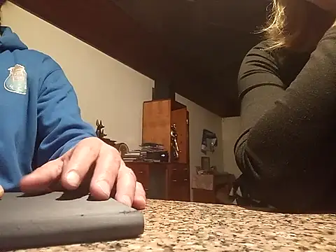 Snapshot of coolkasal chatting on April 2026 08:25:02 PM coolkasal online show from April 2026 08:25:02 PM