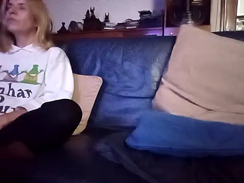 Snapshot of coolkasal chatting on April 2026 09:04:01 PM coolkasal online show from April 2026 09:04:01 PM