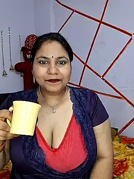 MOM-SUN-COUPLE online show from January 2025 07:32:02 PM