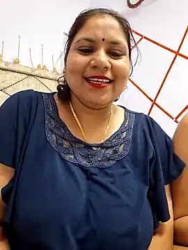 MOM-SUN-COUPLE online show from February 2025 05:42:01 PM