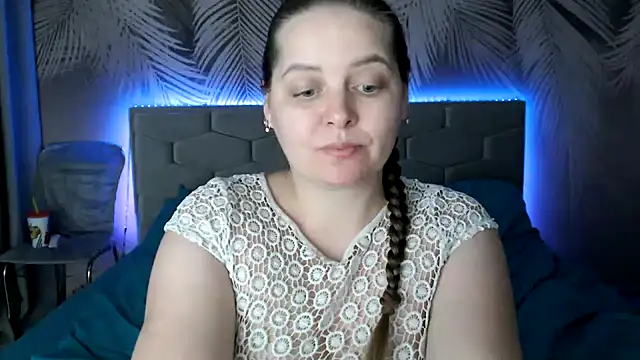 uliastar online show from January 2025 12:57:02 PM