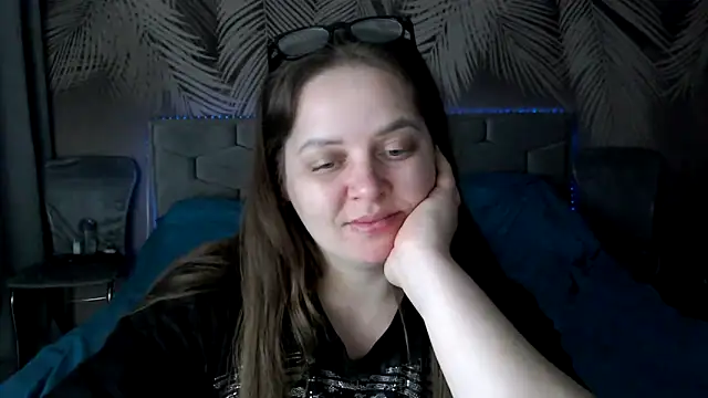 uliastar online show from March 2026 07:15:01 AM