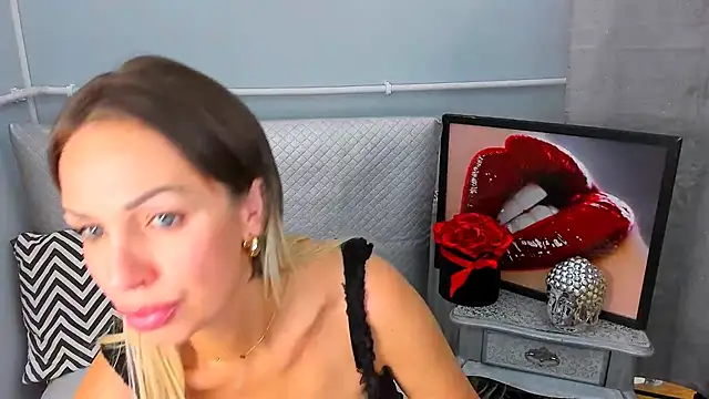 PamelaFlowers online show from September 2025 08:20:02 PM