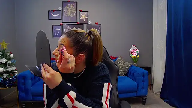 Snapshot of Katewalker_ chatting on December 2024 06:09:02 PM Katewalker online show from December 2024 06:09:02 PM