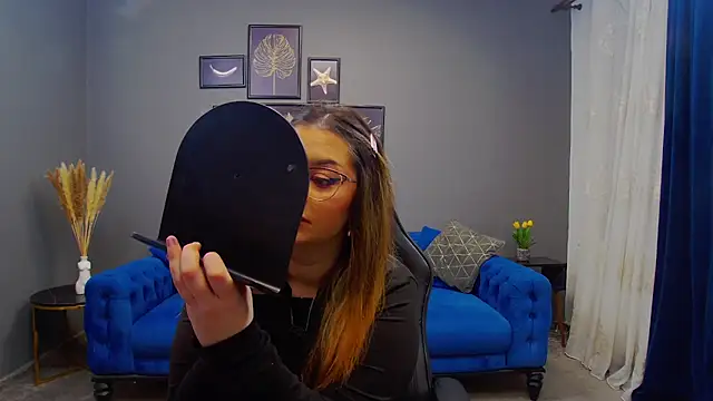 Snapshot of Katewalker_ chatting on January 2025 06:06:02 PM Katewalker online show from January 2025 06:06:02 PM