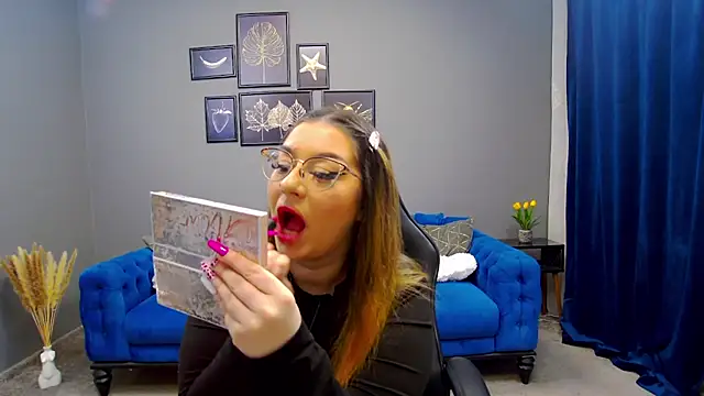 Snapshot of Katewalker_ chatting on January 2025 06:14:02 PM Katewalker online show from January 2025 06:14:02 PM