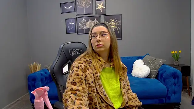 Snapshot of Katewalker_ chatting on February 2025 06:07:01 PM Katewalker online show from February 2025 06:07:01 PM