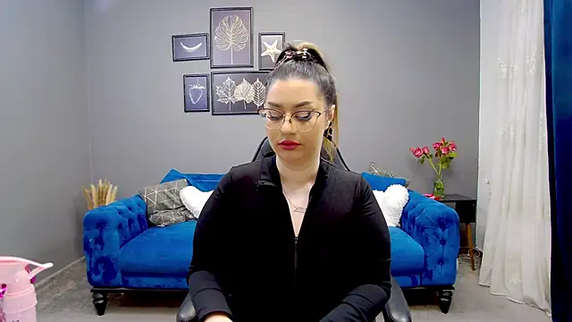 Snapshot of Katewalker_ chatting on February 2025 06:21:02 PM Katewalker online show from February 2025 06:21:02 PM