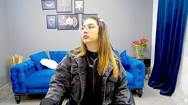 Snapshot of Katewalker_ chatting on March 2025 06:09:01 PM Katewalker online show from March 2025 06:09:01 PM