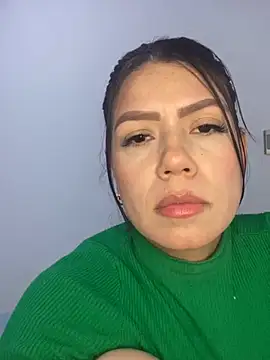 martina contreras online show from December 2024 04:08:02 AM