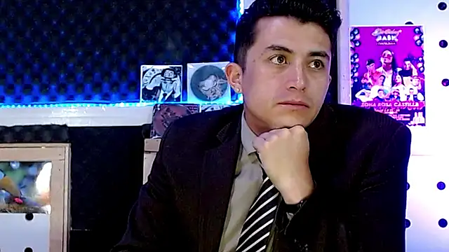 Snapshot of Darko0717 chatting on January 2025 09:15:02 PM Darko0717 online show from January 2025 09:15:02 PM