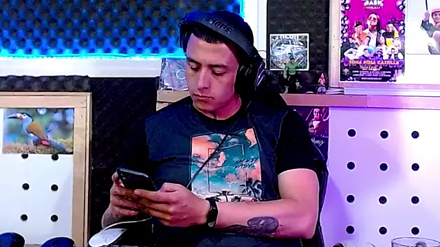 Snapshot of Darko0717 chatting on March 2025 11:27:02 PM Darko0717 online show from March 2025 11:27:02 PM